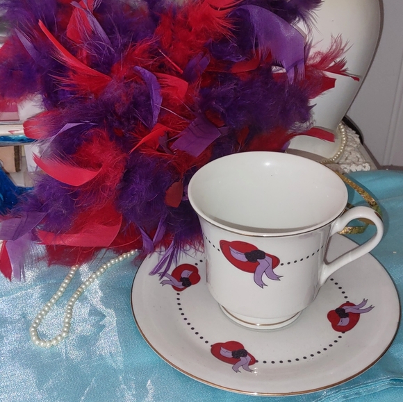 Red Hat Society Porcelain Tea Cup & Saucer Gold Trim - Picture 8 of 11